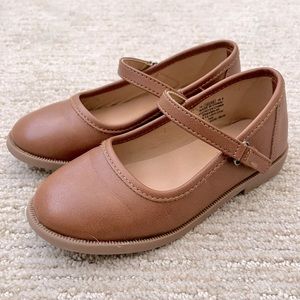 Little girls tan dress shoes size 10